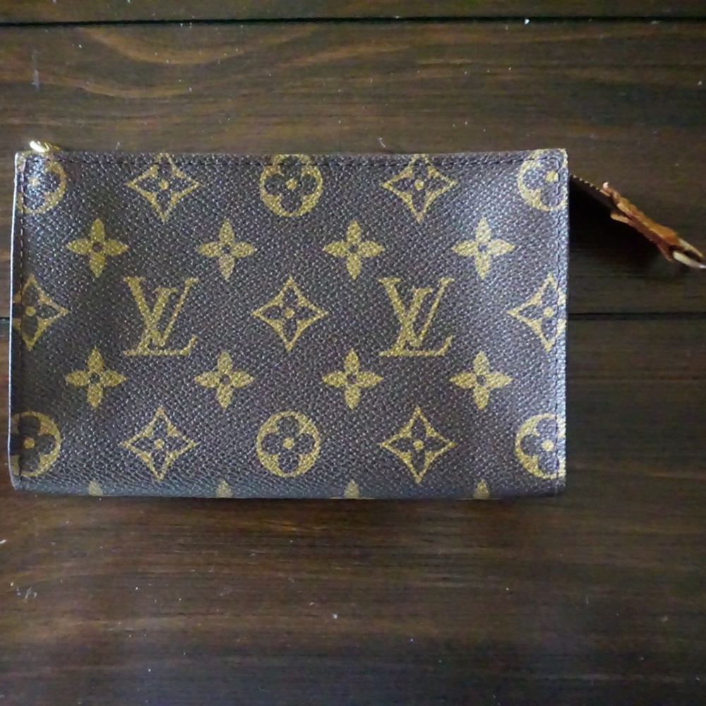 Louis Vuitton Monogram Zip Clutch